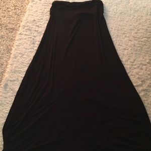 Merona Black skirt. Size M. Excellent condition.